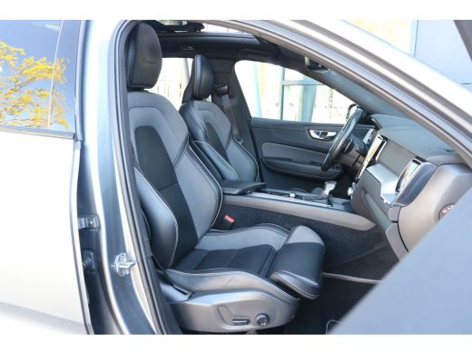 Volvo  XC60 2.0 T4 Inscription | Panorama dak | Stoel en stuur verwarming | Trekhaak | Navi | PDC V+A | Cruis... ActivLease financial lease