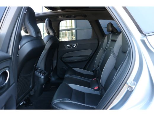 Volvo  XC60 2.0 T4 Inscription | Panorama dak | Stoel en stuur verwarming | Trekhaak | Navi | PDC V+A | Cruis... ActivLease financial lease