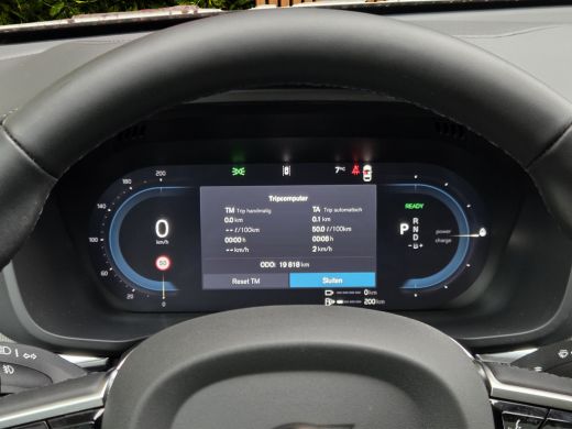 Volvo  XC60 2.0 T8 Plug-in hybrid AWD Ultra Bright | Luchtvering | Trekhaak | 360 Camera | Panoramadak | Head-up ActivLease financial lease