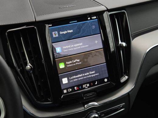 Volvo  XC60 2.0 T8 Plug-in hybrid AWD Ultra Bright | Luchtvering | Trekhaak | 360 Camera | Panoramadak | Head-up ActivLease financial lease