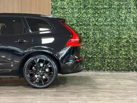 Volvo  XC60 T8 AWD Recharge Ultra Black Edition | Luchtvering | Trekhaak | 360&deg; Camera | 455pk | Head-Up Disp... ActivLease financial lease