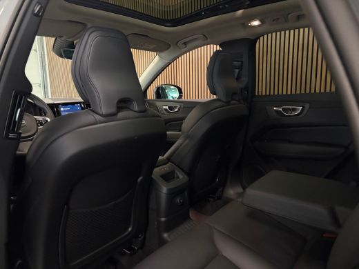 Volvo  XC60 T8 AWD Recharge Ultra Dark | Luchtvering | Trekhaak | 360 Camera | Head-Up Display | 455pk | Harm... ActivLease financial lease