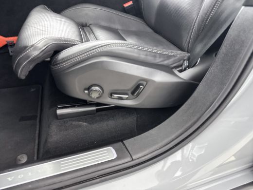 Volvo  XC90 T8 Recharge Ultra Dark | 21" | Luchtvering | Trekhaak | Bowers & Wilkins | Geventileerd Nappa | M... ActivLease financial lease