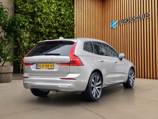 Volvo  XC60 2.0 T8 Plug-in hybrid AWD Ultra Bright | Luchtvering | Trekhaak | 360 Camera | Panoramadak | Head-up