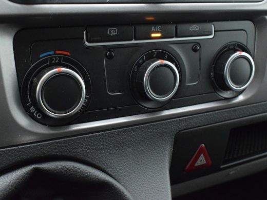 Volkswagen Transporter 2.0 TDI L2H1 DC Comfortline 140PK AIRCO  NAVI Dubbele Cabine ActivLease financial lease