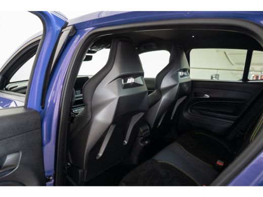Abarth 600e Scorpionissima 54 kWh 281PK | Design Pack | Winter Pack | Tech Pack | Gaming Pack | Engine Sound ... ActivLease financial lease