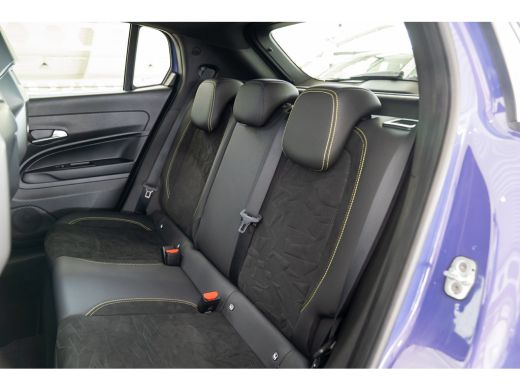 Abarth 600e Scorpionissima 54 kWh 281PK | Design Pack | Winter Pack | Tech Pack | Gaming Pack | Engine Sound ... ActivLease financial lease