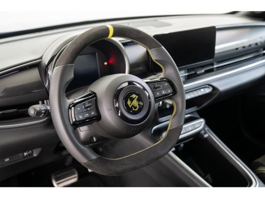 Abarth 600e Scorpionissima 54 kWh 281PK | Design Pack | Winter Pack | Tech Pack | Gaming Pack | Engine Sound ... ActivLease financial lease