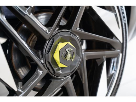 Abarth 600e Scorpionissima 54 kWh 281PK | Design Pack | Winter Pack | Tech Pack | Gaming Pack | Engine Sound ... ActivLease financial lease