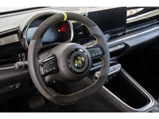 Abarth 600e Turismo 54 kWh | 8 Jaar Garantie | 20 Inch Velgen | Apple Carplay & Android Auto | LED | Keyless ... ActivLease financial lease