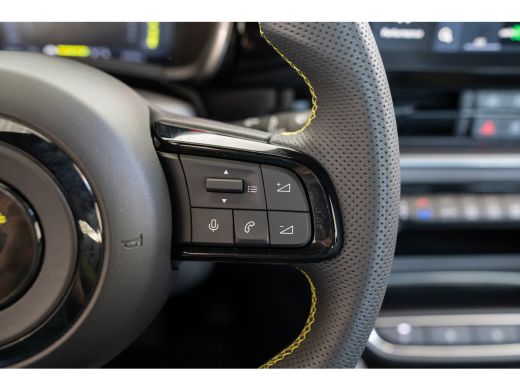 Abarth 600e Turismo 54 kWh | 8 Jaar Garantie | 20 Inch Velgen | Apple Carplay & Android Auto | LED | Keyless ... ActivLease financial lease