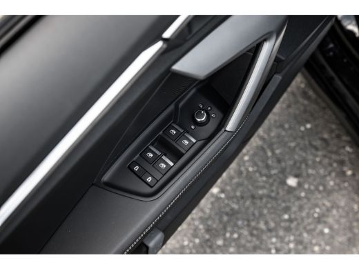 Audi A3 Limousine 30 TFSI S edition | Apple Carplay/Android Auto|telefoonintegratie premium | Extra getin... ActivLease financial lease