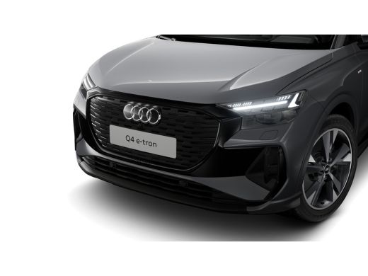 Audi Q4 e-tron S edition Competition | Achterklep, automatisch bedienbaar | Achteruitrijcamera | Adaptive cruise... ActivLease financial lease