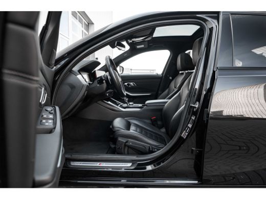 BMW 3 Serie 330e High Executive 292 PK | M Sport | Panoramadak | Voorstoelen Verwarmd | Achteruitrijcamera | ... ActivLease financial lease