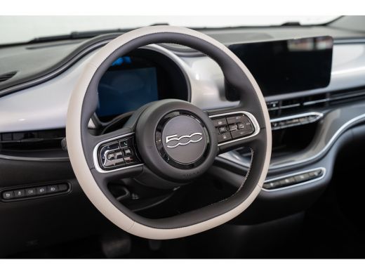Fiat 500C La Prima 42 kWh | 8 Jaar Garantie | Camera | Adaptive Cruise | Keyless | Navigatie | Stoelverwarm... ActivLease financial lease