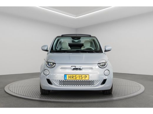 Fiat 500C La Prima 42 kWh | 8 Jaar Garantie | Camera | Adaptive Cruise | Keyless | Navigatie | Stoelverwarm... ActivLease financial lease