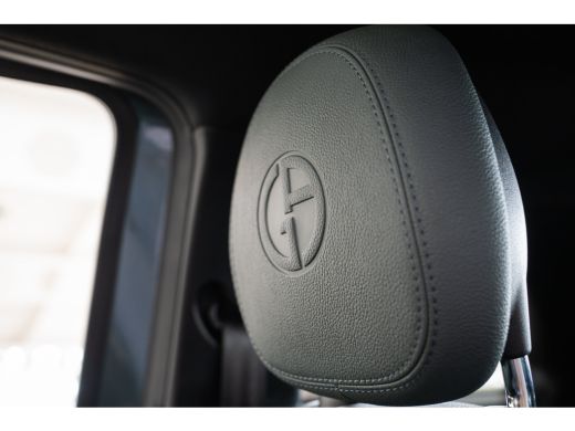 Fiat 500e Giorgio Armani 42 kWh | Camera | Stoelverwarming | Navigatie | Keyless | Climate Controle | Panor... ActivLease financial lease