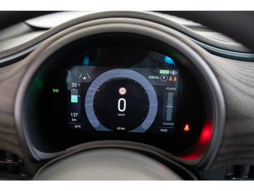 Fiat 500e Giorgio Armani 42 kWh | Camera | Stoelverwarming | Navigatie | Keyless | Climate Controle | Panor... ActivLease financial lease