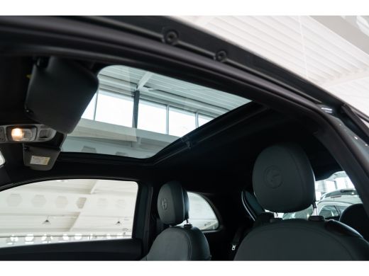 Fiat 500e Giorgio Armani 42 kWh | Camera | Stoelverwarming | Navigatie | Keyless | Climate Controle | Panor... ActivLease financial lease