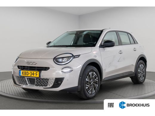 Fiat 600 1.2 Hybrid Urban | Camera | Climate Controle | Dodehoeksensoren | Parkeersensoren | Apple Carplay...