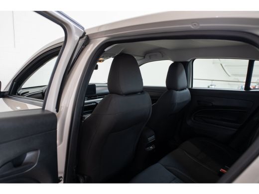 Fiat 600 1.2 Hybrid Urban | Camera | Climate Controle | Dodehoeksensoren | Parkeersensoren | Apple Carplay... ActivLease financial lease