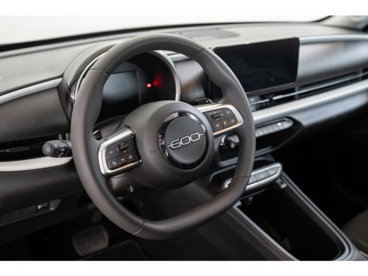 Fiat 600 1.2 Hybrid Urban | Camera | Climate Controle | Dodehoeksensoren | Parkeersensoren | Apple Carplay... ActivLease financial lease