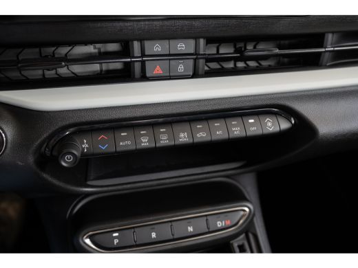 Fiat 600 1.2 Hybrid Urban | Camera | Climate Controle | Dodehoeksensoren | Parkeersensoren | Apple Carplay... ActivLease financial lease