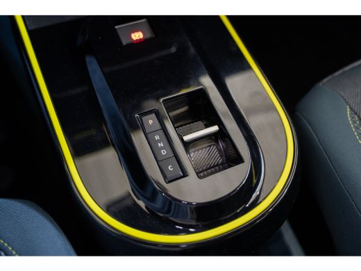 Fiat Grande Panda La Prima 11 kW 44 kWh | Stoel & Stuurverwarming | Camera | Navigatie | Climate Controle | Parkeer... ActivLease financial lease