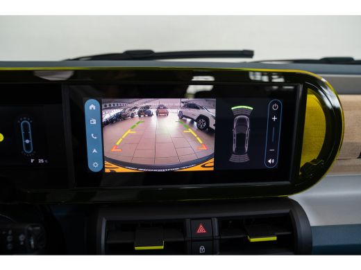 Fiat Grande Panda La Prima 11 kW 44 kWh | Stoel & Stuurverwarming | Camera | Navigatie | Climate Controle | Parkeer... ActivLease financial lease