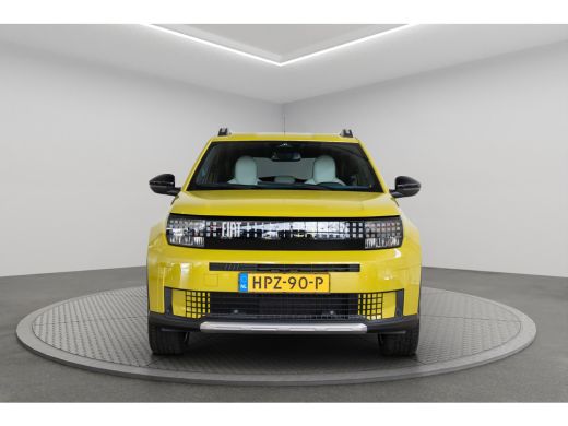 Fiat Grande Panda La Prima 11 kW 44 kWh | Stoel & Stuurverwarming | Camera | Navigatie | Climate Controle | Parkeer... ActivLease financial lease