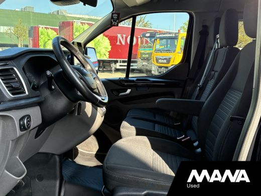 Ford Transit Custom 300 2.0 TDCI L1H1 Limited DC Automaat Trekhaak Camera Airco Stoelverwarming Voorruitverwarming ActivLease financial lease