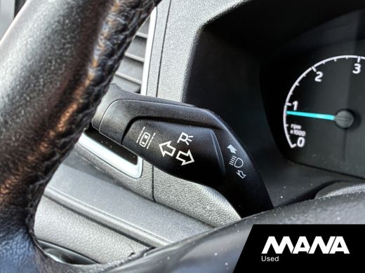 Ford Transit Custom 300 2.0 TDCI L1H1 Limited DC Automaat Trekhaak Camera Airco Stoelverwarming Voorruitverwarming ActivLease financial lease