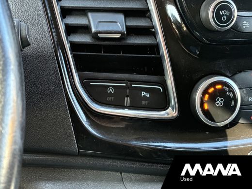 Ford Transit Custom 300 2.0 TDCI L1H1 Limited DC Automaat Trekhaak Camera Airco Stoelverwarming Voorruitverwarming ActivLease financial lease