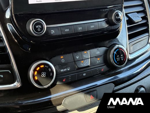 Ford Transit Custom 300 2.0 TDCI L1H1 Limited DC Automaat Trekhaak Camera Airco Stoelverwarming Voorruitverwarming ActivLease financial lease