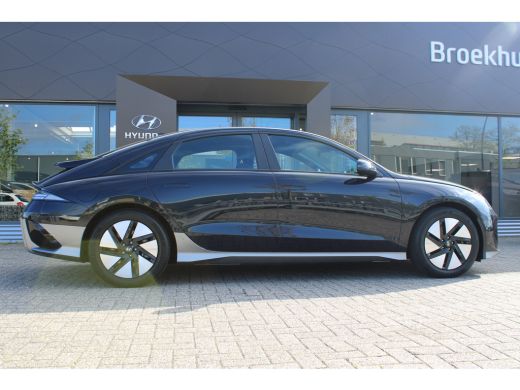 Hyundai IONIQ 6 Style 53 kWh | Achteruitrijcamera | Metaalkleur | Warmtepomp ActivLease financial lease