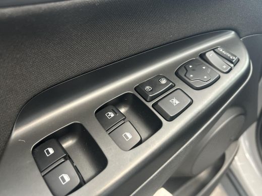 Hyundai Kona 1.6 GDI HEV Fashion | 18" Lichtmetalen velgen | Rijklaarprijs! ActivLease financial lease