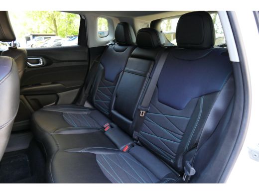 Jeep Compass 4xe 240 PLUG-IN HYBRID UPLAND AUTOMAAT / NAVI / CLIMA / 18" LMV / CAMERA / FULL-LED / KEYLESS / S... ActivLease financial lease