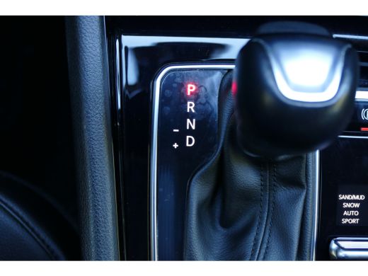 Jeep Compass 4xe 240 PLUG-IN HYBRID UPLAND AUTOMAAT / NAVI / CLIMA / 18" LMV / CAMERA / FULL-LED / KEYLESS / S... ActivLease financial lease