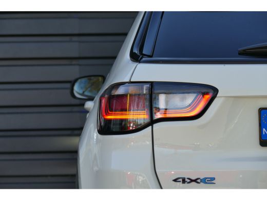 Jeep Compass 4xe 240 PLUG-IN HYBRID UPLAND AUTOMAAT / NAVI / CLIMA / 18" LMV / CAMERA / FULL-LED / KEYLESS / S... ActivLease financial lease