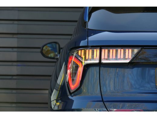 Lynk & Co 01 1.5 262PK PLUG-IN HYBRID AUTOMAAT 262PK PLUG-IN HYBRID AUTOMAAT / NAVI / CLIMA /  20"LMV / CAMERA... ActivLease financial lease