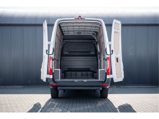 Mercedes-Benz Sprinter 317 CDI L2H2 | Automaat | Facelift | Mbux | Camera | Cruise | | Climatronic ActivLease financial lease