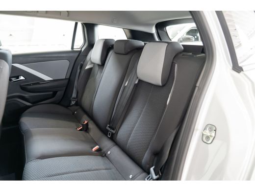 Opel Astra Sports Tourer 1.6 Turbo Plug-In Hybrid 180PK | Adaptive Cruise | Climate Controle | Apple Carplay... ActivLease financial lease