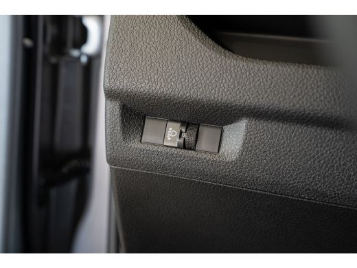 Opel Vivaro 2.0 CDTI L3H1 145PK Automaat | Apple Carplay & Android Auto | Camera | Parkeersensoren | Lichtmet... ActivLease financial lease