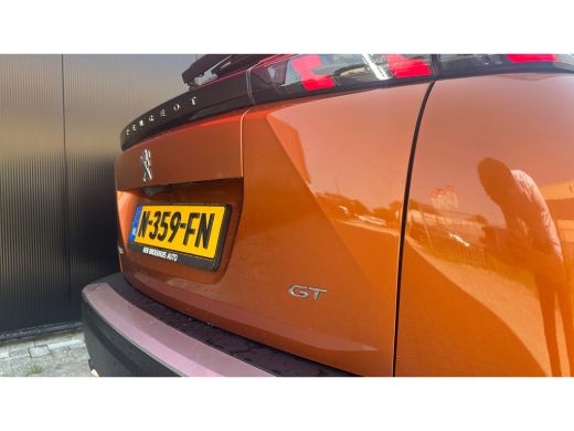 Peugeot 2008 1.2 PureTech GT | Achterbank in delen neerklapbaar | Achteruitrijcamera | Airco (automatisch) ActivLease financial lease