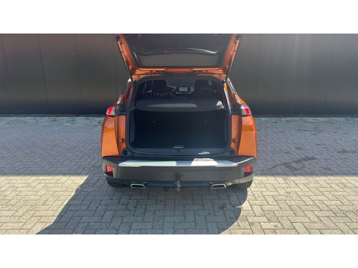 Peugeot 2008 1.2 PureTech GT | Achterbank in delen neerklapbaar | Achteruitrijcamera | Airco (automatisch) ActivLease financial lease