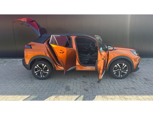 Peugeot 2008 1.2 PureTech GT | Achterbank in delen neerklapbaar | Achteruitrijcamera | Airco (automatisch) ActivLease financial lease