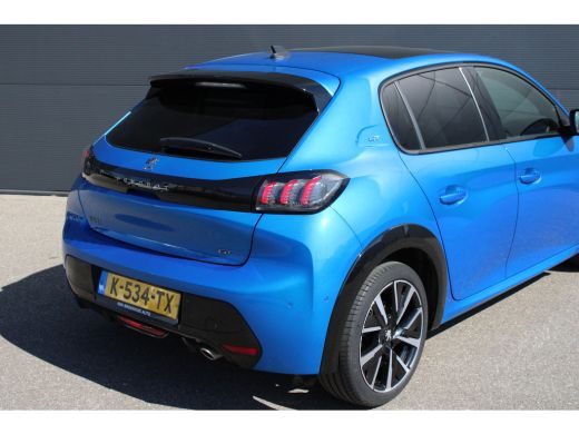 Peugeot 208 1.2 PureTech GT Pack | Navigatie | Camera | Panoramadak | Stoelverwarming | NL auto | 1e Eigenaar... ActivLease financial lease