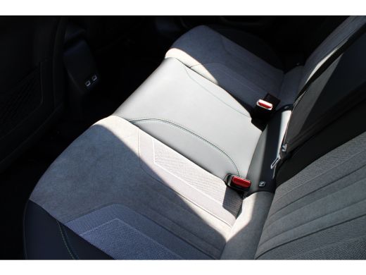 Peugeot 208 1.2 PureTech GT Pack | Navigatie | Camera | Panoramadak | Stoelverwarming | NL auto | 1e Eigenaar... ActivLease financial lease