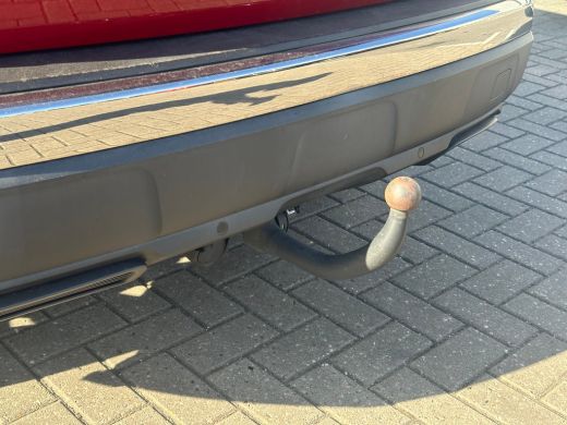 Peugeot 3008 1.2 PureTech Allure Camera | Afneembare Trekhaak | Stof/Leder | Cruise | Climate | DAB | LED | Ca... ActivLease financial lease