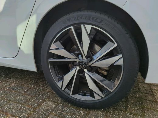 Peugeot 308 1.2 PureTech Allure | Navigatie | Camera | Apple carplay | NL auto | 1e Eigenaar | 43.000km | Blu... ActivLease financial lease